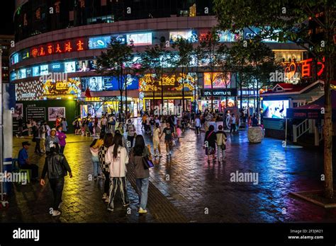 南平酒吧有哪些：探訪當地夜生活之酒香濃郁的邂逅地